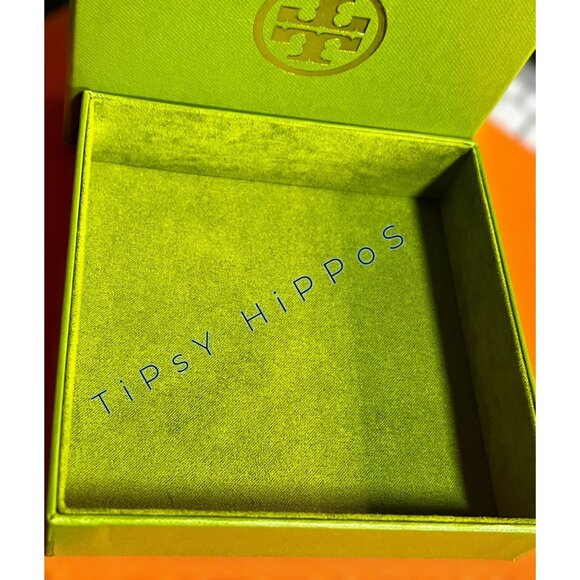 NEW!! Tory Burch Green Gift Box With Gold Logo & Elastic Band Gift/Storage Box - Picture 4 of 4